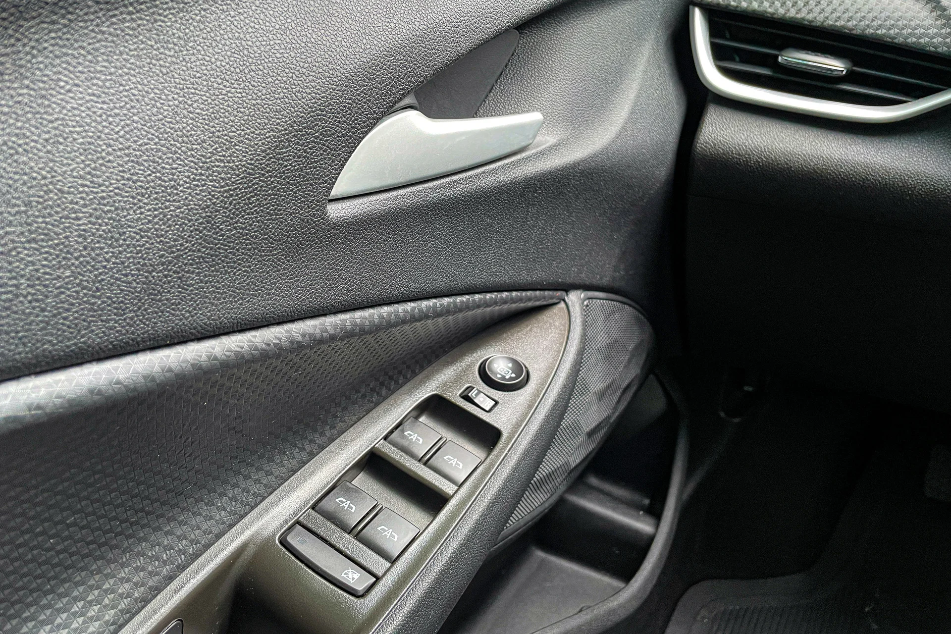 2024.06.24...Chevrolet_Onix08