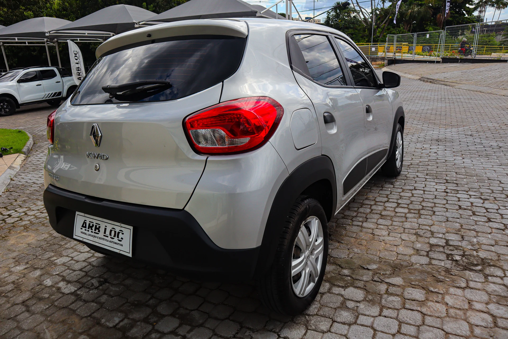2024.06.24...Renault_KWID_Prata04
