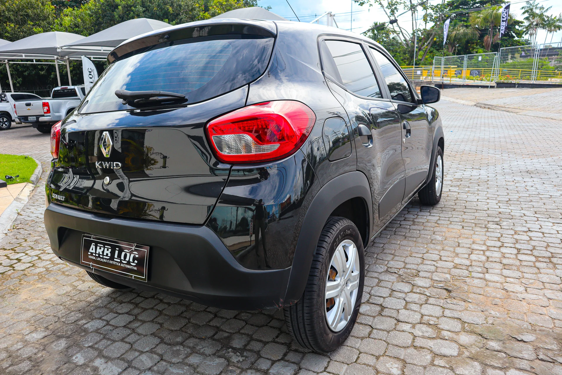 2024.06.24...Renault_KWID_Preto04